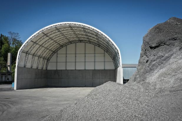 Die neue Bogenhalle bei der Steeltec AG